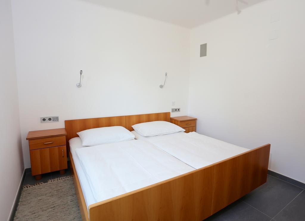 Appartementhaus Franz Samonig Drobollach am Faakersee Room photo